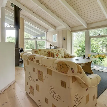 Three-bedroom Holiday In Hals