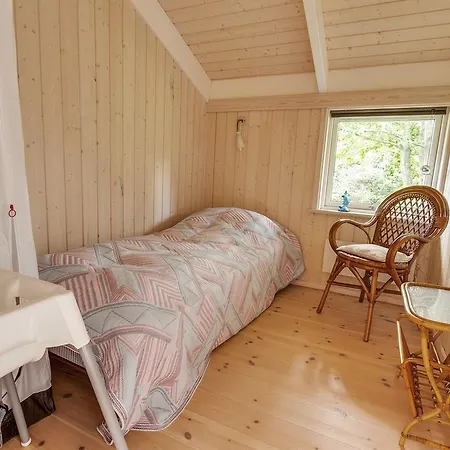 Three-bedroom Holiday In Hals